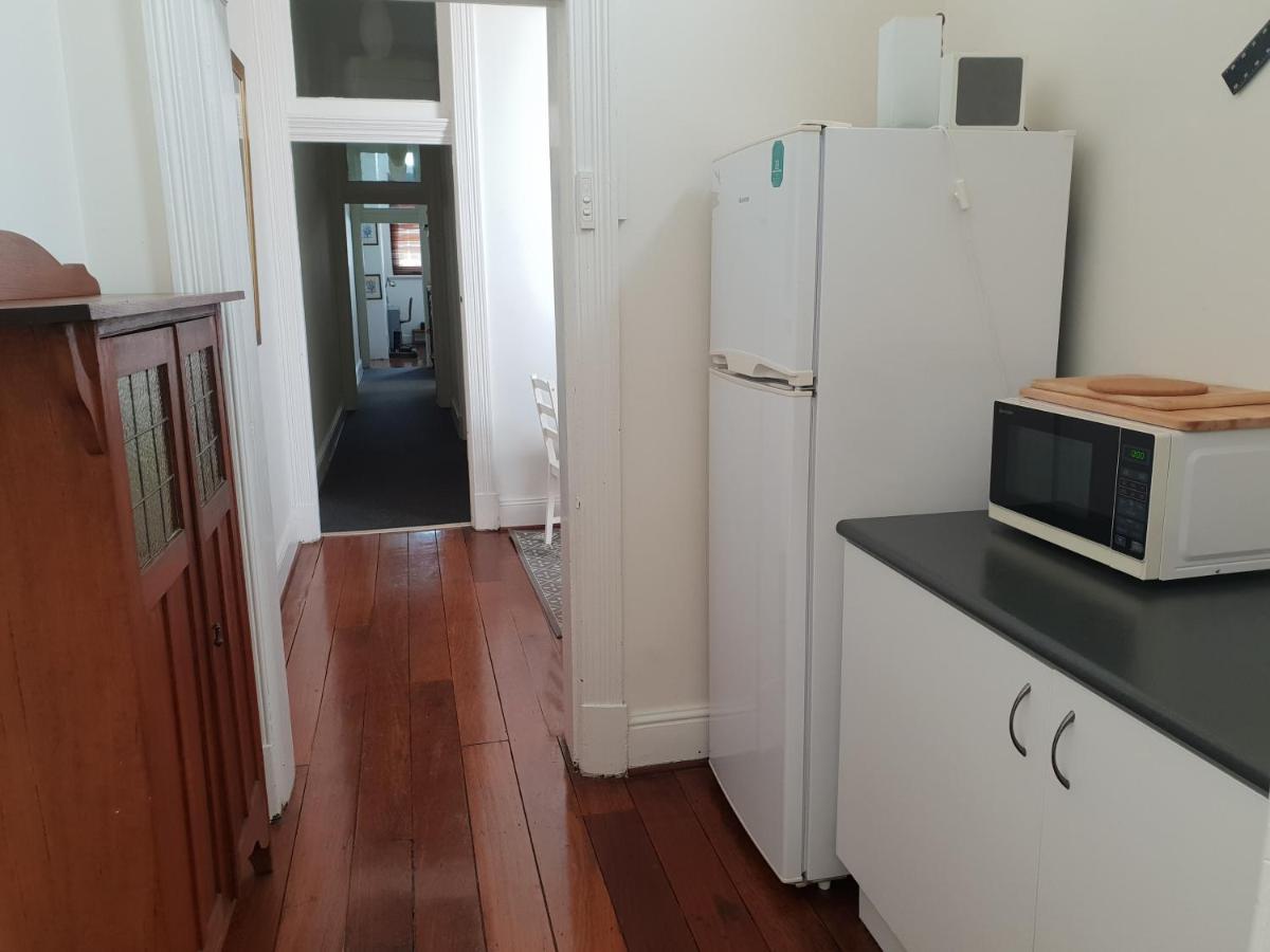 فريمانتل 1904 - Central Historic 1 Bedroom Apartment المظهر الخارجي الصورة